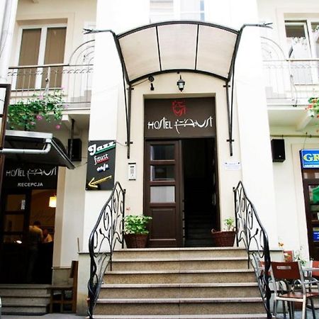 Faust Aparthostel Краків Екстер'єр фото